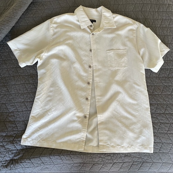Van Heusen Short Sleeve Button Down - Picture 2 of 4
